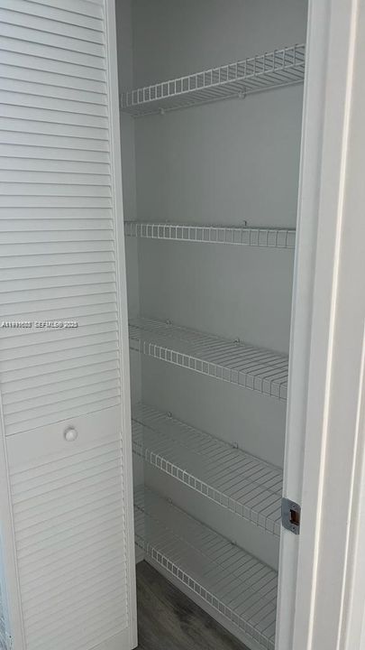 出租: $3,600 (2 贝兹, 2 浴室, 1105 平方英尺)