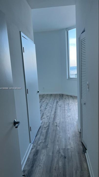 出租: $3,600 (2 贝兹, 2 浴室, 1105 平方英尺)