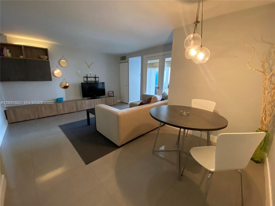 В аренду: $2,550 (1 спален, 1 ванн, 523 Квадратных фут)