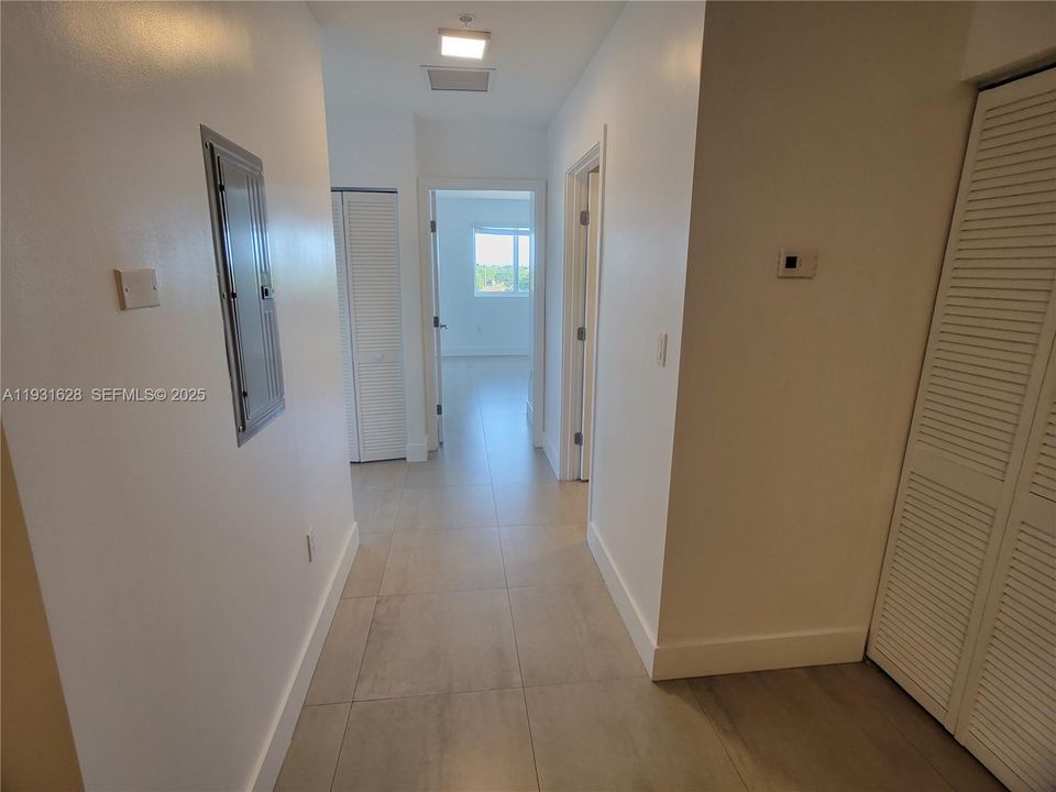 В аренду: $2,300 (2 спален, 2 ванн, 29413 Квадратных фут)