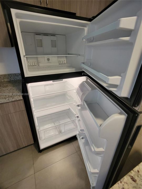 В аренду: $2,300 (2 спален, 2 ванн, 29413 Квадратных фут)