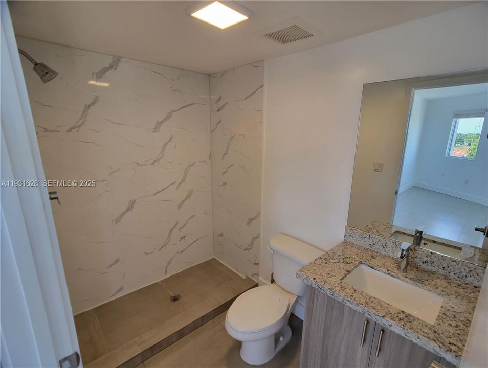 В аренду: $2,300 (2 спален, 2 ванн, 29413 Квадратных фут)