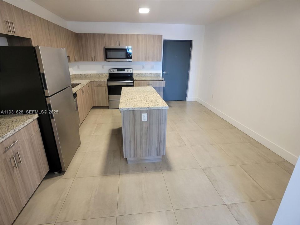 В аренду: $2,300 (2 спален, 2 ванн, 29413 Квадратных фут)