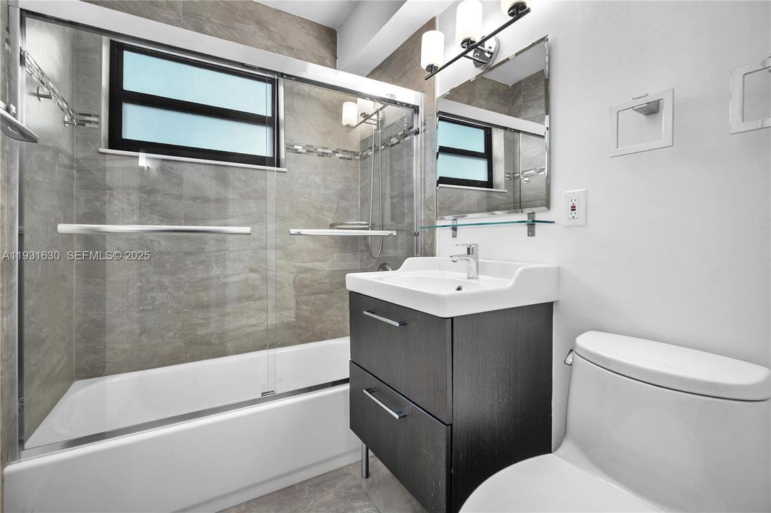 For Rent: $4,000 (2 beds, 2 baths, 1072 Square Feet)