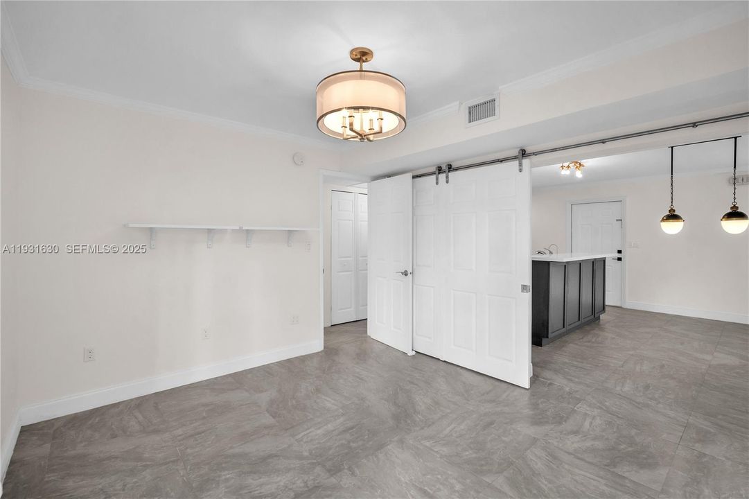 For Rent: $4,000 (2 beds, 2 baths, 1072 Square Feet)