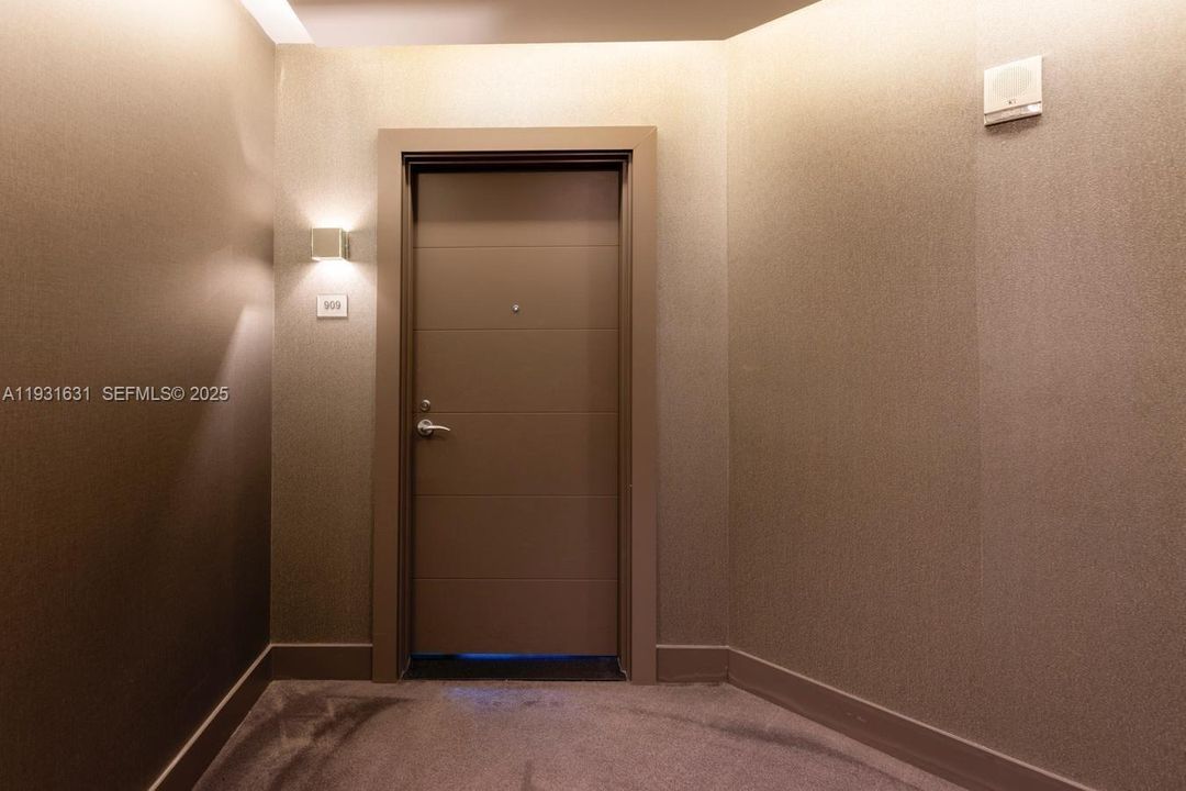 待售: $1,995,000 (3 贝兹, 3 浴室, 2225 平方英尺)