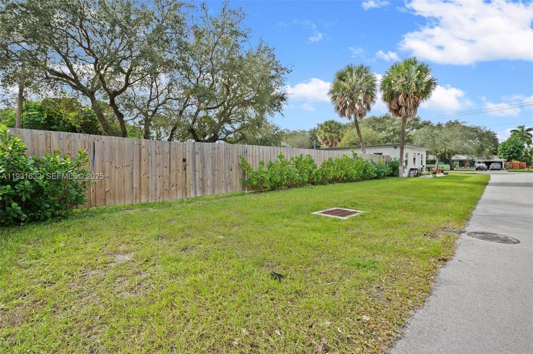 待售: $574,999 (0 贝兹, 0 浴室, 1320 平方英尺)