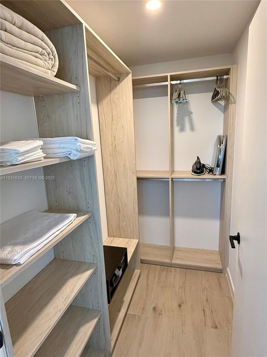 На продажу: $539,000 (1 спален, 1 ванн, 608 Квадратных фут)