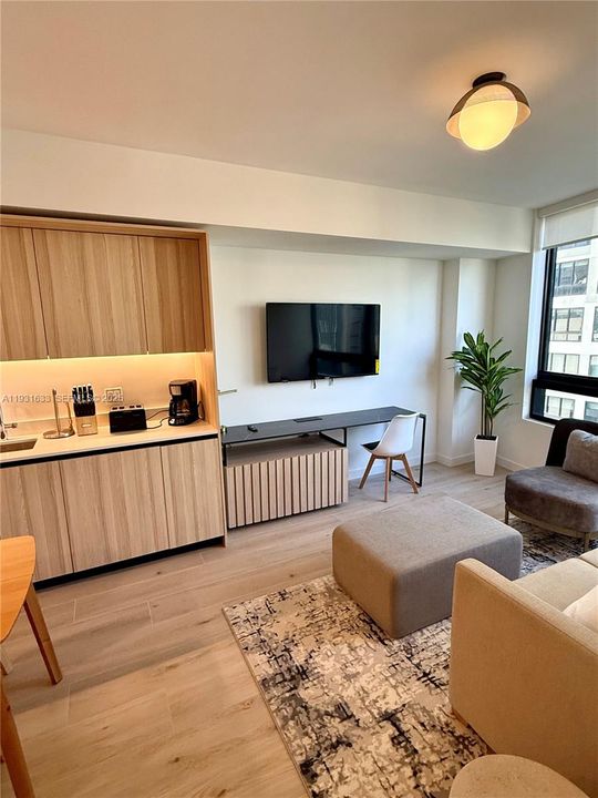 На продажу: $539,000 (1 спален, 1 ванн, 608 Квадратных фут)