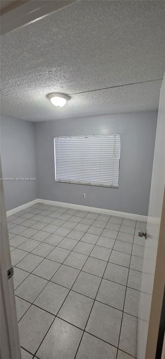 В аренду: $2,150 (2 спален, 2 ванн, 754 Квадратных фут)