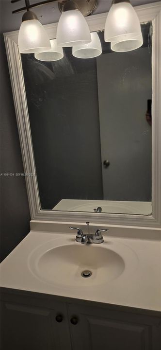 В аренду: $2,150 (2 спален, 2 ванн, 754 Квадратных фут)