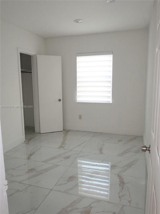 En Renta: $4,000 (4 camas, 1 baños, 2244 Pies cuadrados)