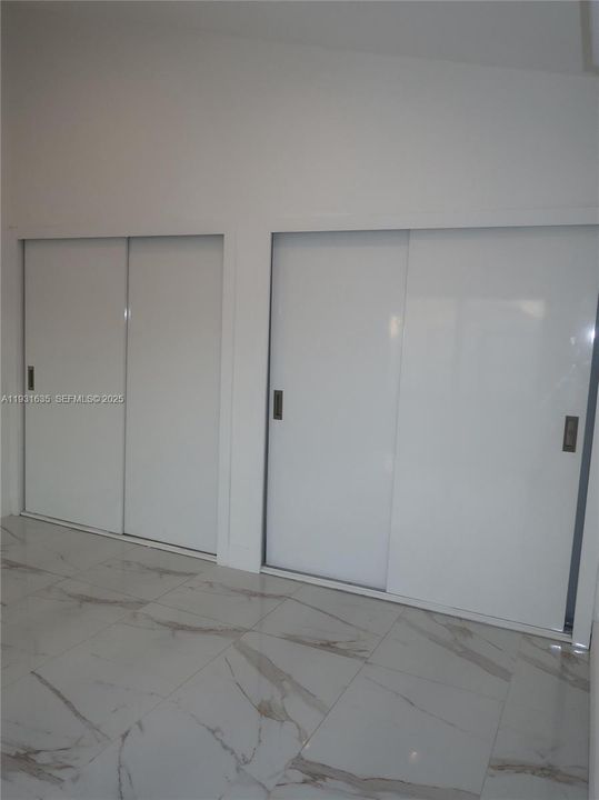 En Renta: $4,000 (4 camas, 1 baños, 2244 Pies cuadrados)