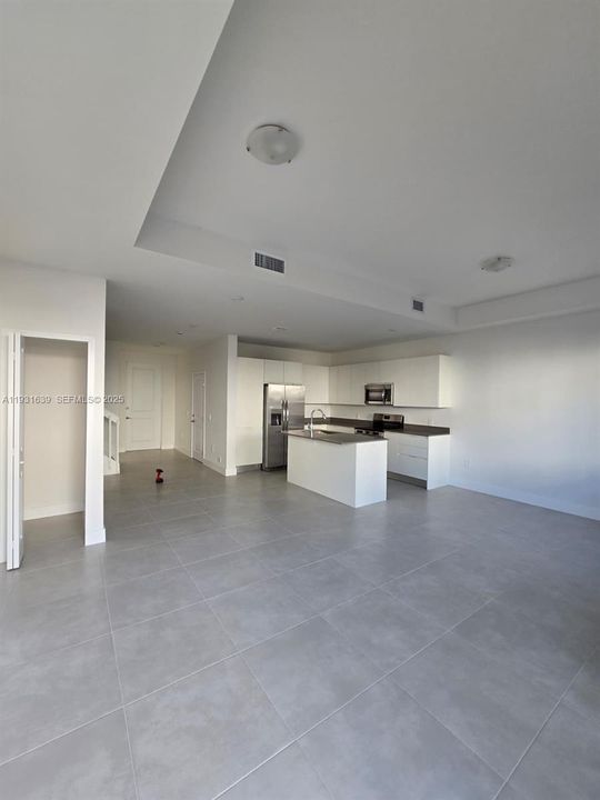 For Rent: $2,700 (3 beds, 2 baths, 0 Square Feet)