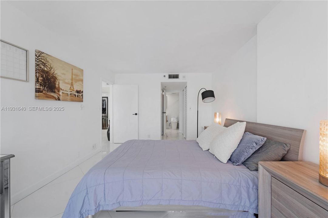 En Venta: $600,000 (2 camas, 2 baños, 1030 Pies cuadrados)