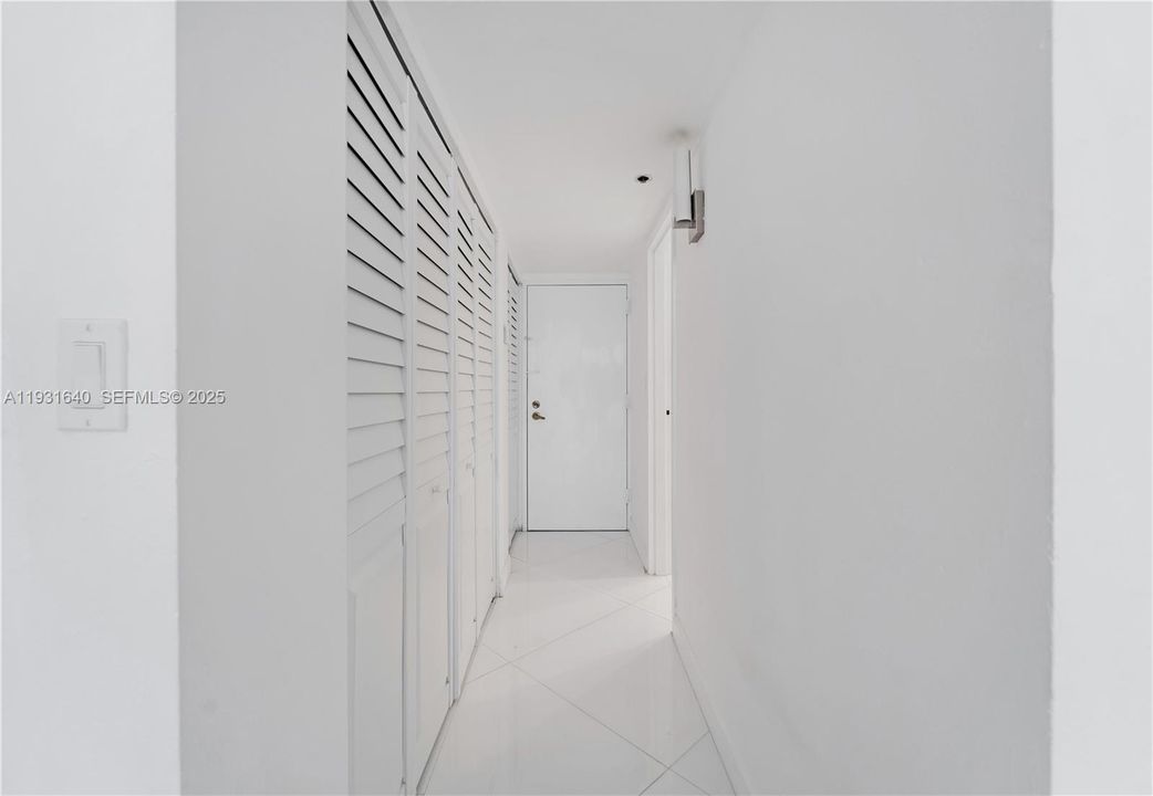 En Venta: $600,000 (2 camas, 2 baños, 1030 Pies cuadrados)