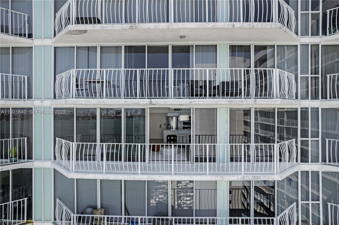 En Venta: $600,000 (2 camas, 2 baños, 1030 Pies cuadrados)