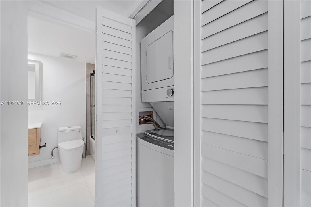 En Venta: $600,000 (2 camas, 2 baños, 1030 Pies cuadrados)