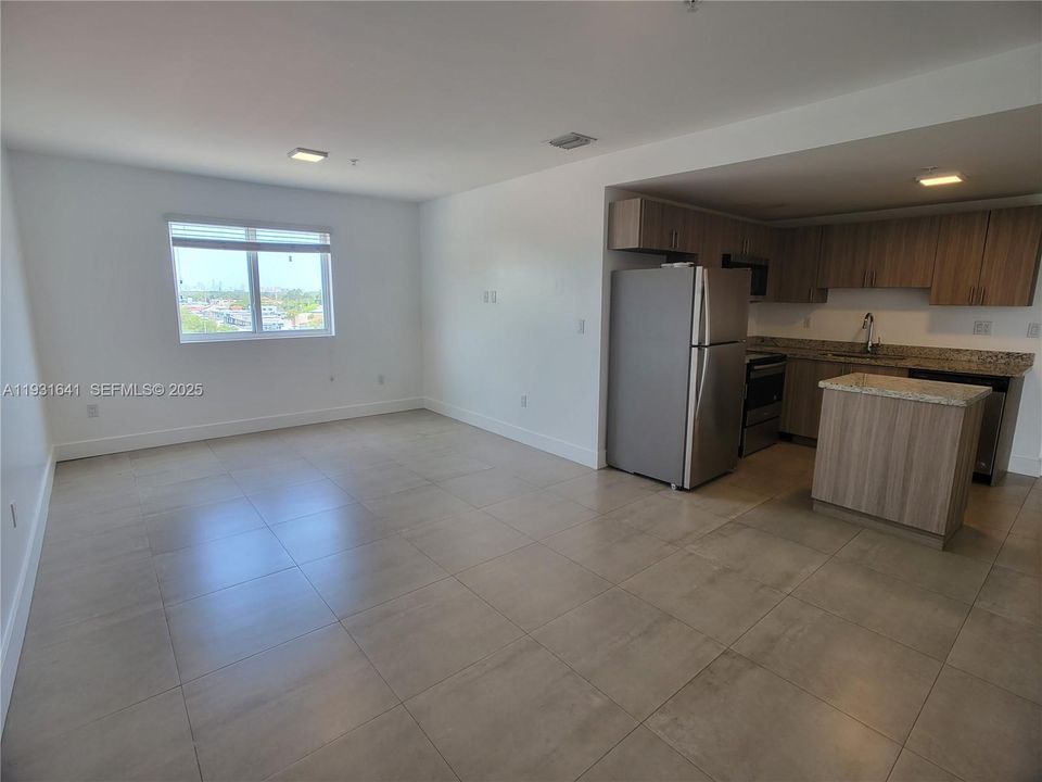 В аренду: $2,300 (2 спален, 2 ванн, 29413 Квадратных фут)