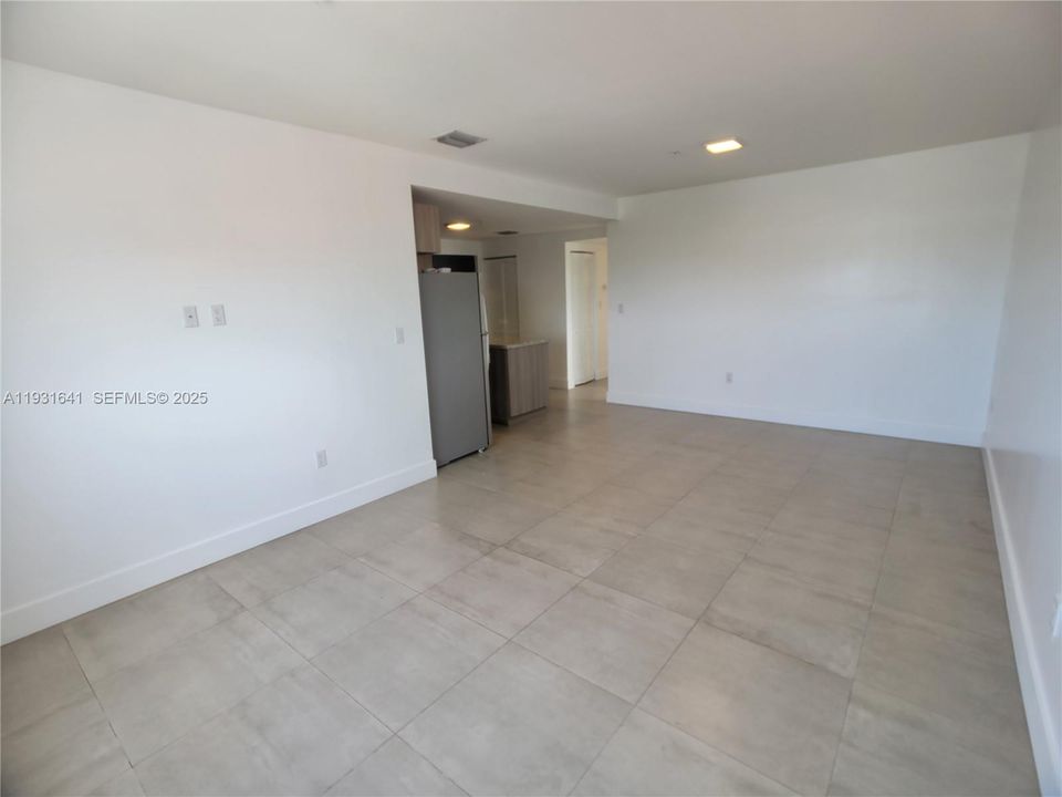 В аренду: $2,300 (2 спален, 2 ванн, 29413 Квадратных фут)