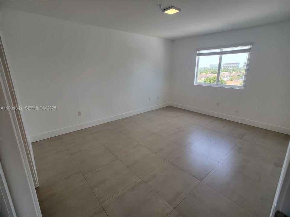 В аренду: $2,300 (2 спален, 2 ванн, 29413 Квадратных фут)