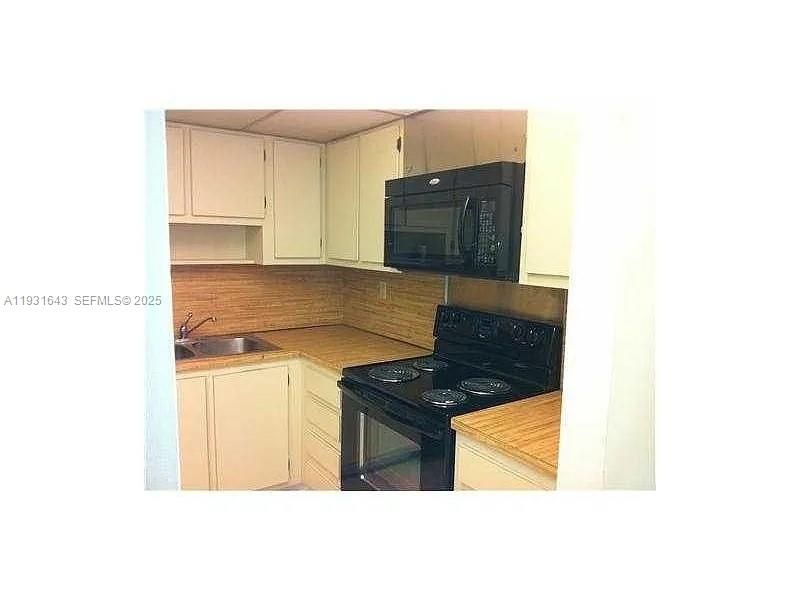 На продажу: $250,000 (2 спален, 2 ванн, 1596 Квадратных фут)