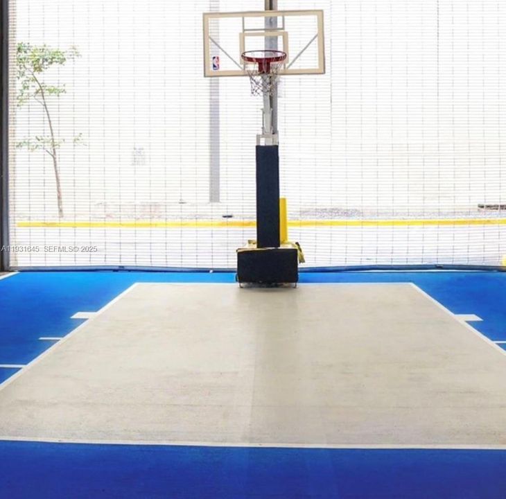 На продажу: $550,000 (2 спален, 2 ванн, 1155 Квадратных фут)