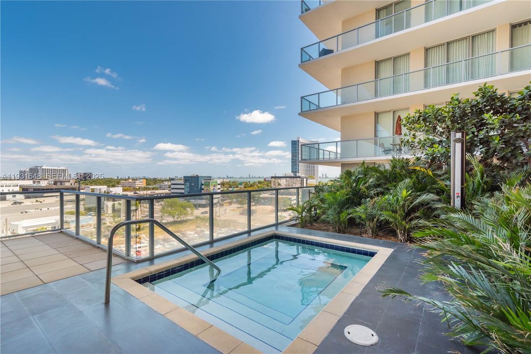 For Rent: $10,000 (3 beds, 2 baths, 1577 Square Feet)