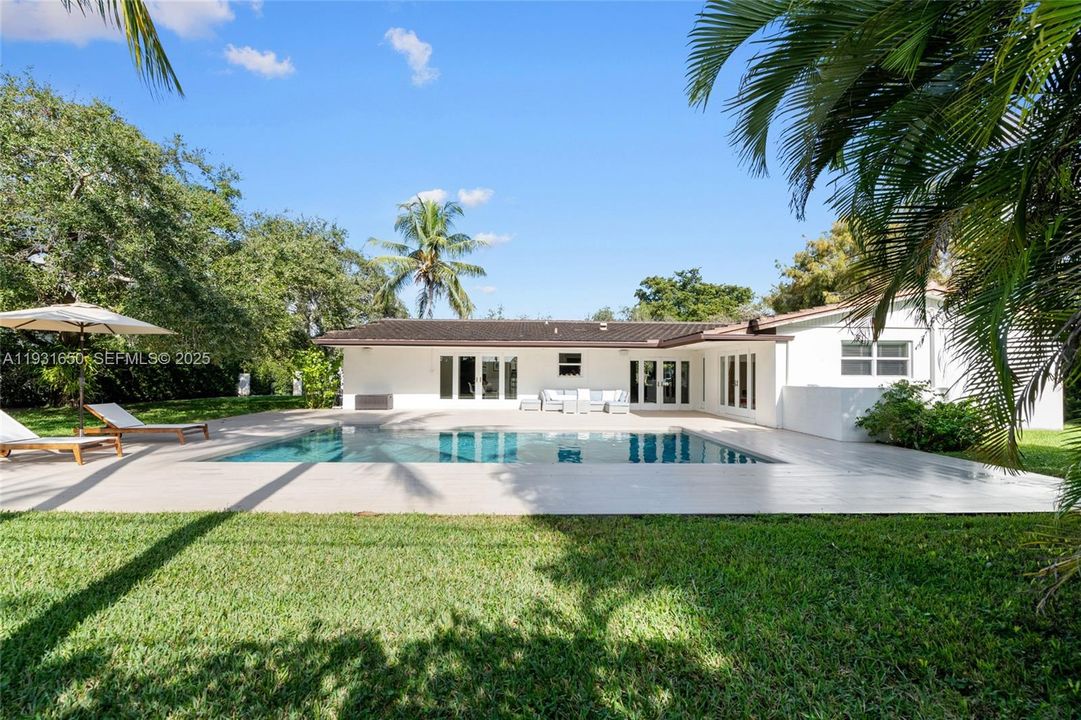 For Rent: $7,500 (4 beds, 2 baths, 2701 Square Feet)