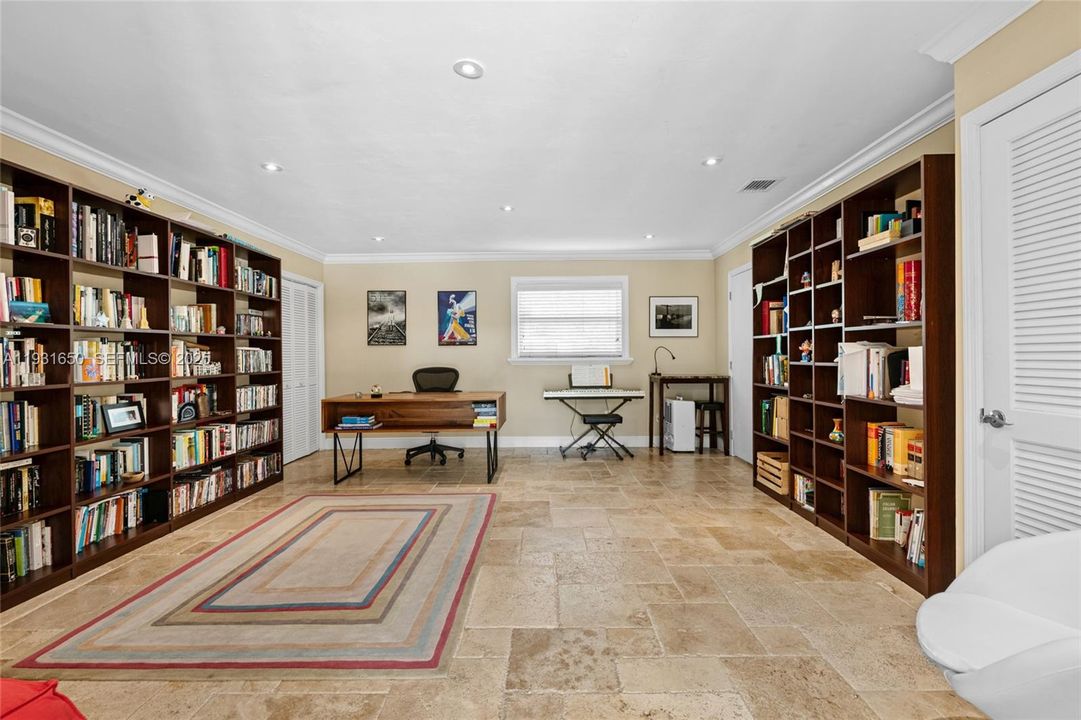 For Rent: $7,500 (4 beds, 2 baths, 2701 Square Feet)