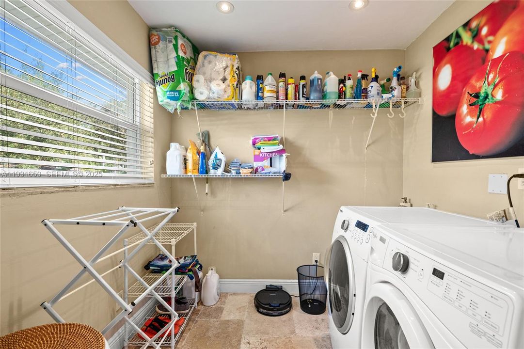 For Rent: $7,500 (4 beds, 2 baths, 2701 Square Feet)