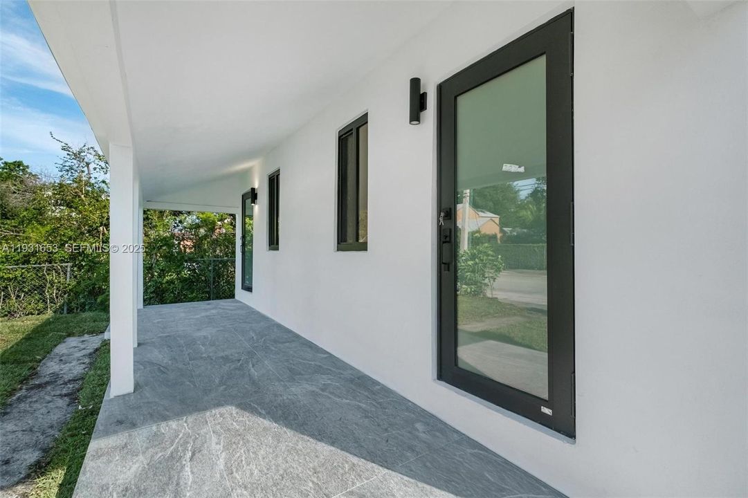 For Rent: $2,150 (2 beds, 1 baths, 1541 Square Feet)