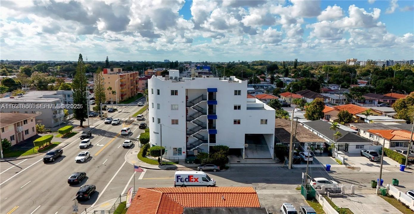 В аренду: $2,500 (3 спален, 2 ванн, 29413 Квадратных фут)