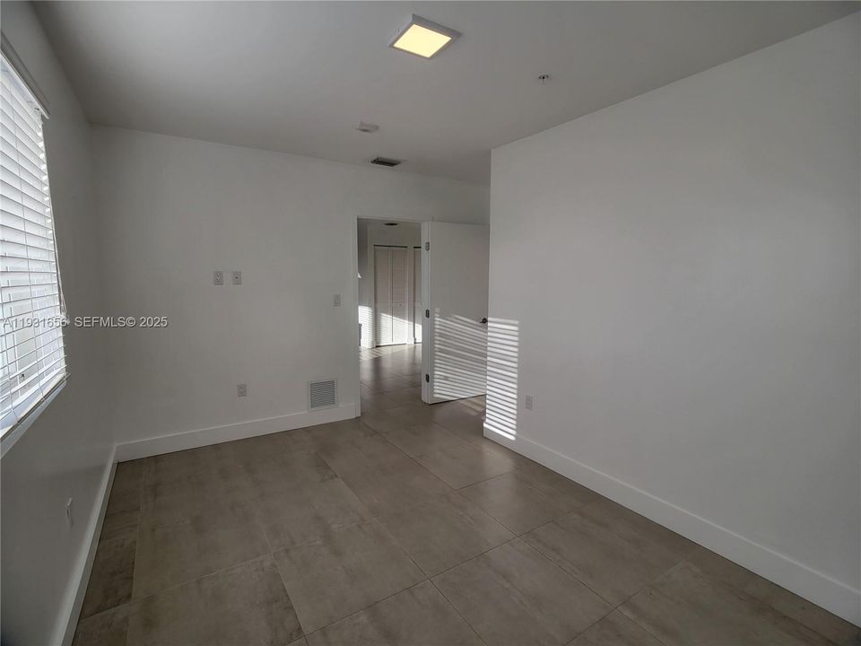 В аренду: $2,500 (3 спален, 2 ванн, 29413 Квадратных фут)