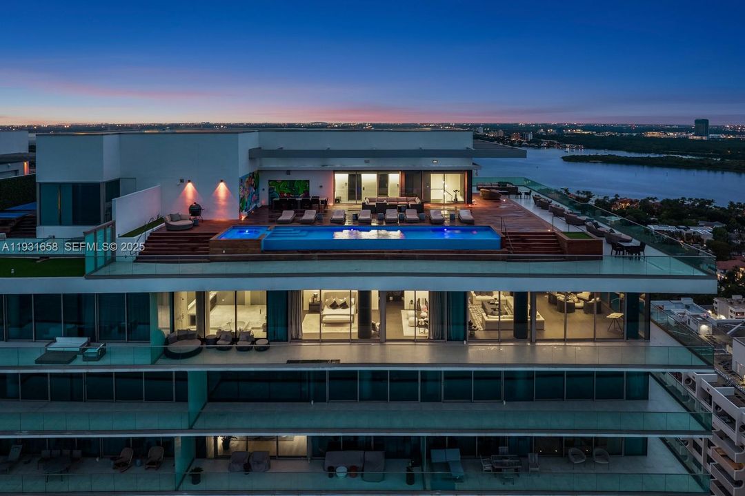 For Sale: $75,000,000 (6 beds, 7 baths, 8993 Square Feet)