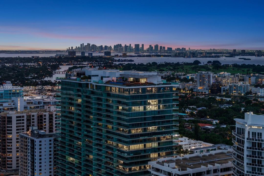 For Sale: $75,000,000 (6 beds, 7 baths, 8993 Square Feet)