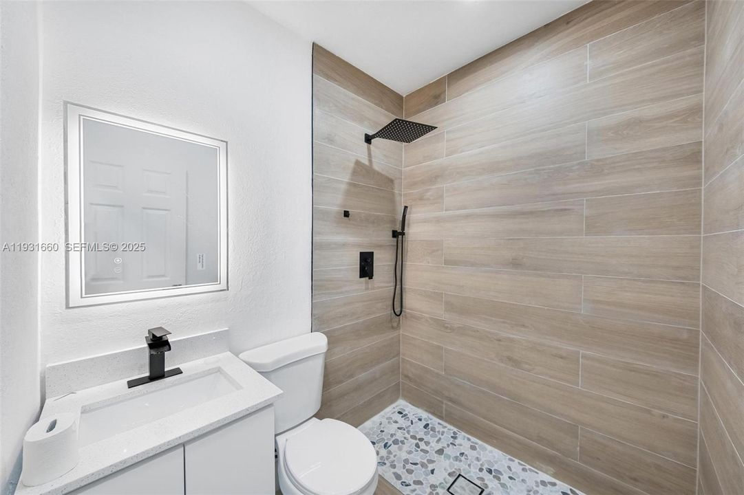 For Rent: $1,850 (1 beds, 1 baths, 1541 Square Feet)