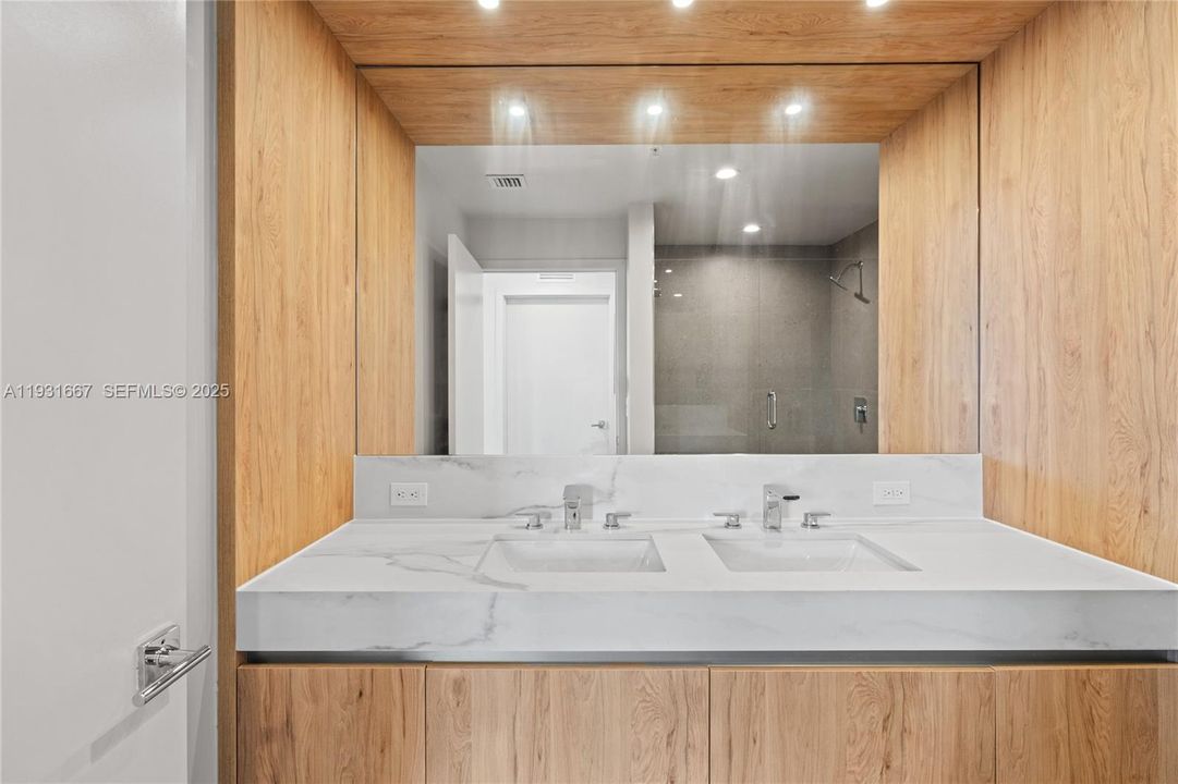 For Rent: $5,800 (2 beds, 2 baths, 0 Square Feet)