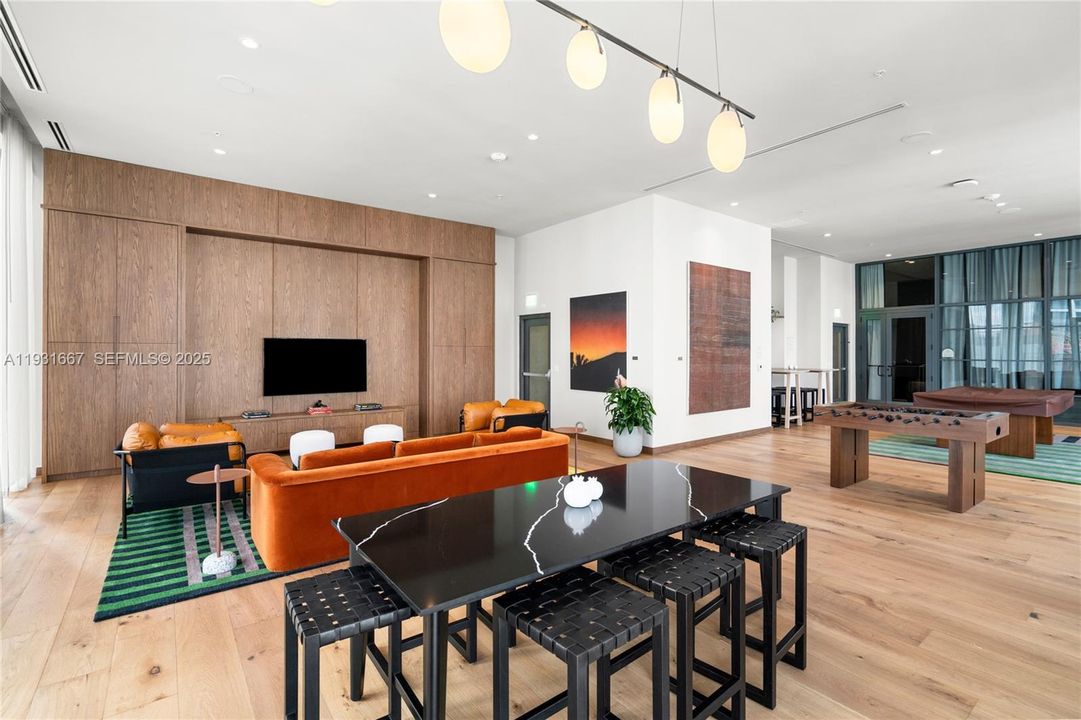 For Rent: $5,800 (2 beds, 2 baths, 0 Square Feet)