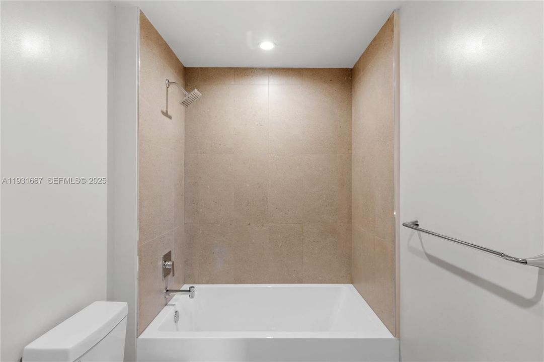 For Rent: $5,800 (2 beds, 2 baths, 0 Square Feet)