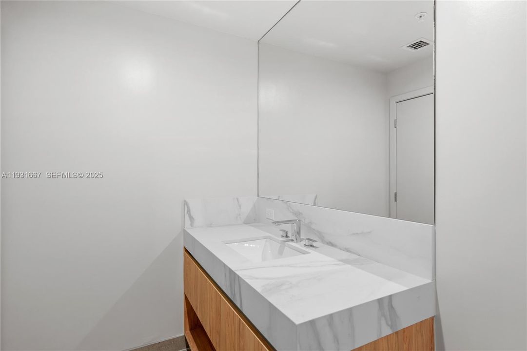 For Rent: $5,800 (2 beds, 2 baths, 0 Square Feet)