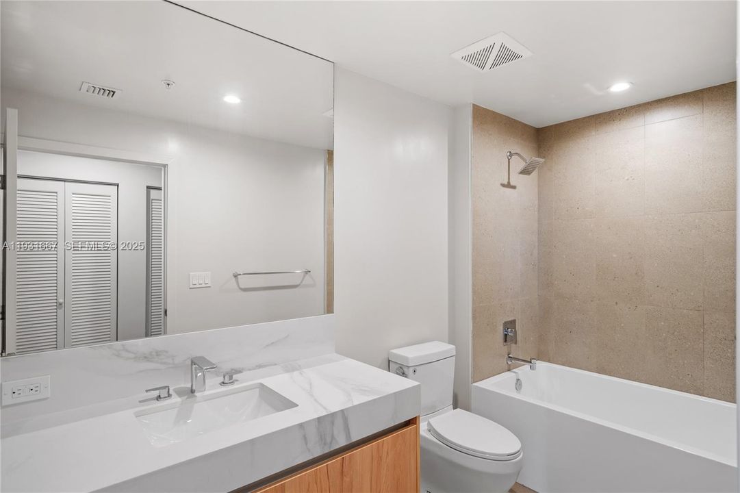 For Rent: $5,800 (2 beds, 2 baths, 0 Square Feet)