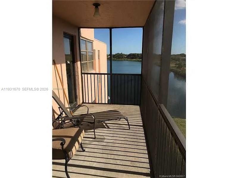 待售: $219,000 (2 贝兹, 2 浴室, 1468 平方英尺)