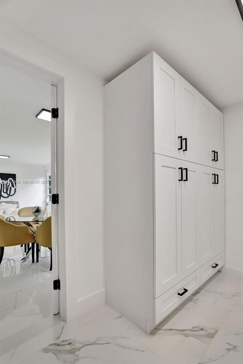 待售: $685,000 (4 贝兹, 2 浴室, 1489 平方英尺)