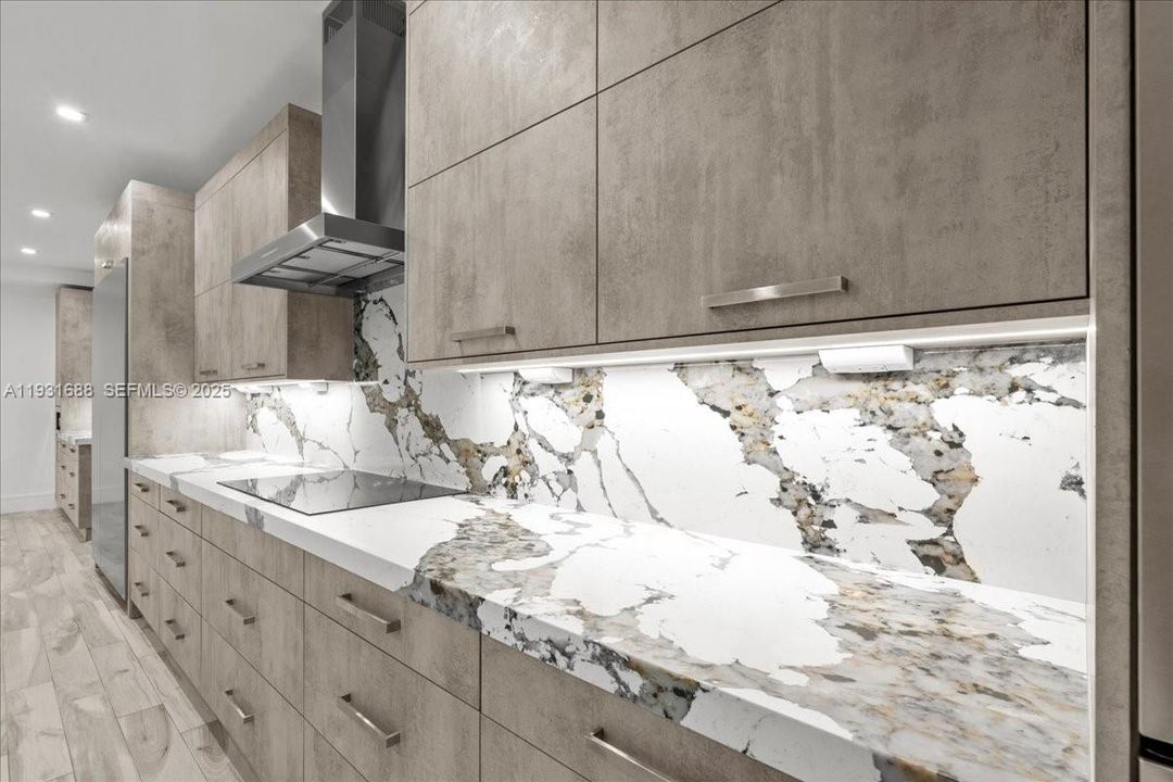 For Sale: $5,850,000 (4 beds, 6 baths, 5745 Square Feet)