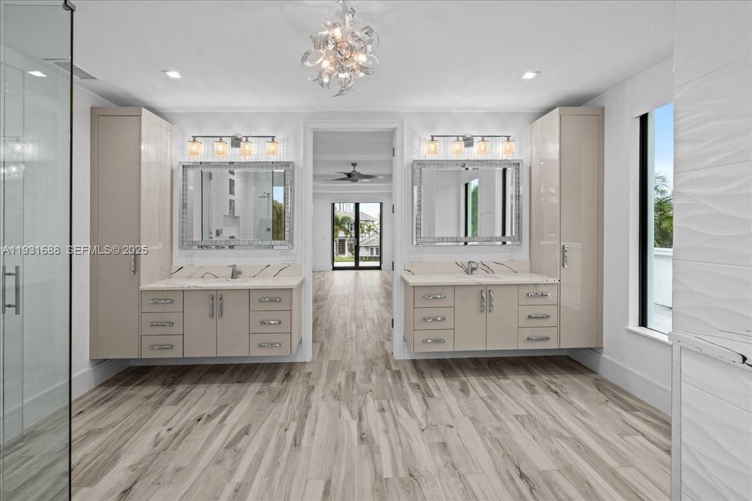 For Sale: $5,850,000 (4 beds, 6 baths, 5745 Square Feet)