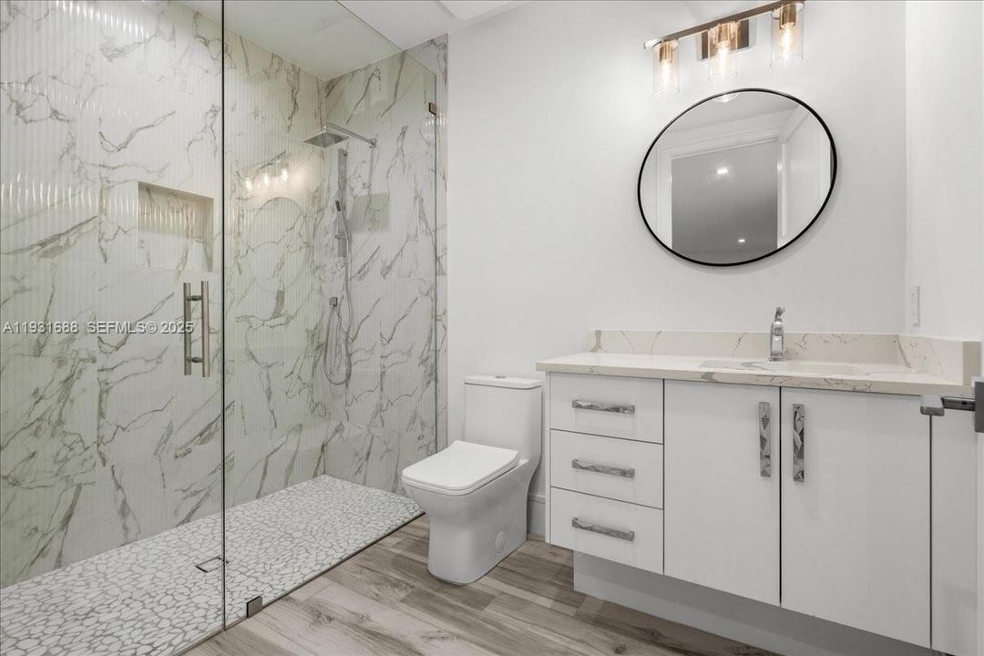 For Sale: $5,850,000 (4 beds, 6 baths, 5745 Square Feet)