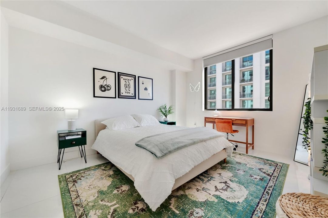 На продажу: $850,000 (2 спален, 2 ванн, 895 Квадратных фут)