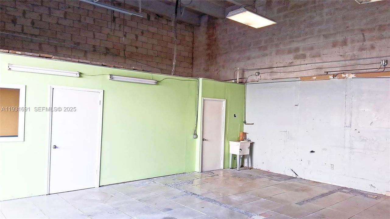 For Rent: $1,800 (0 beds, 0 baths, 0 Square Feet)