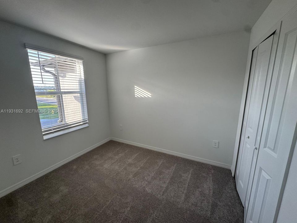 В аренду: $2,000 (2 спален, 3 ванн, 1378 Квадратных фут)